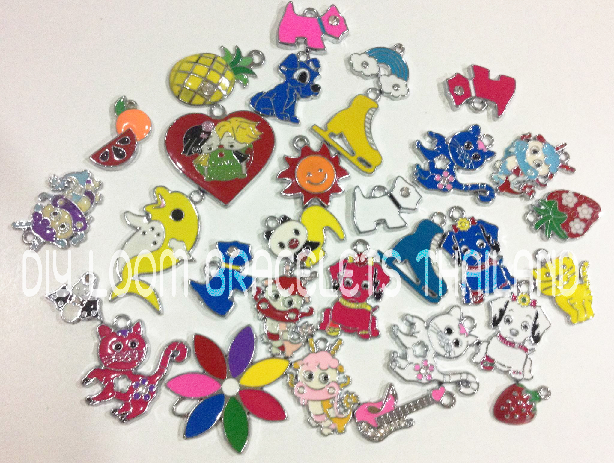 Metal Loom Charms คละลาย 9 ชิ้น