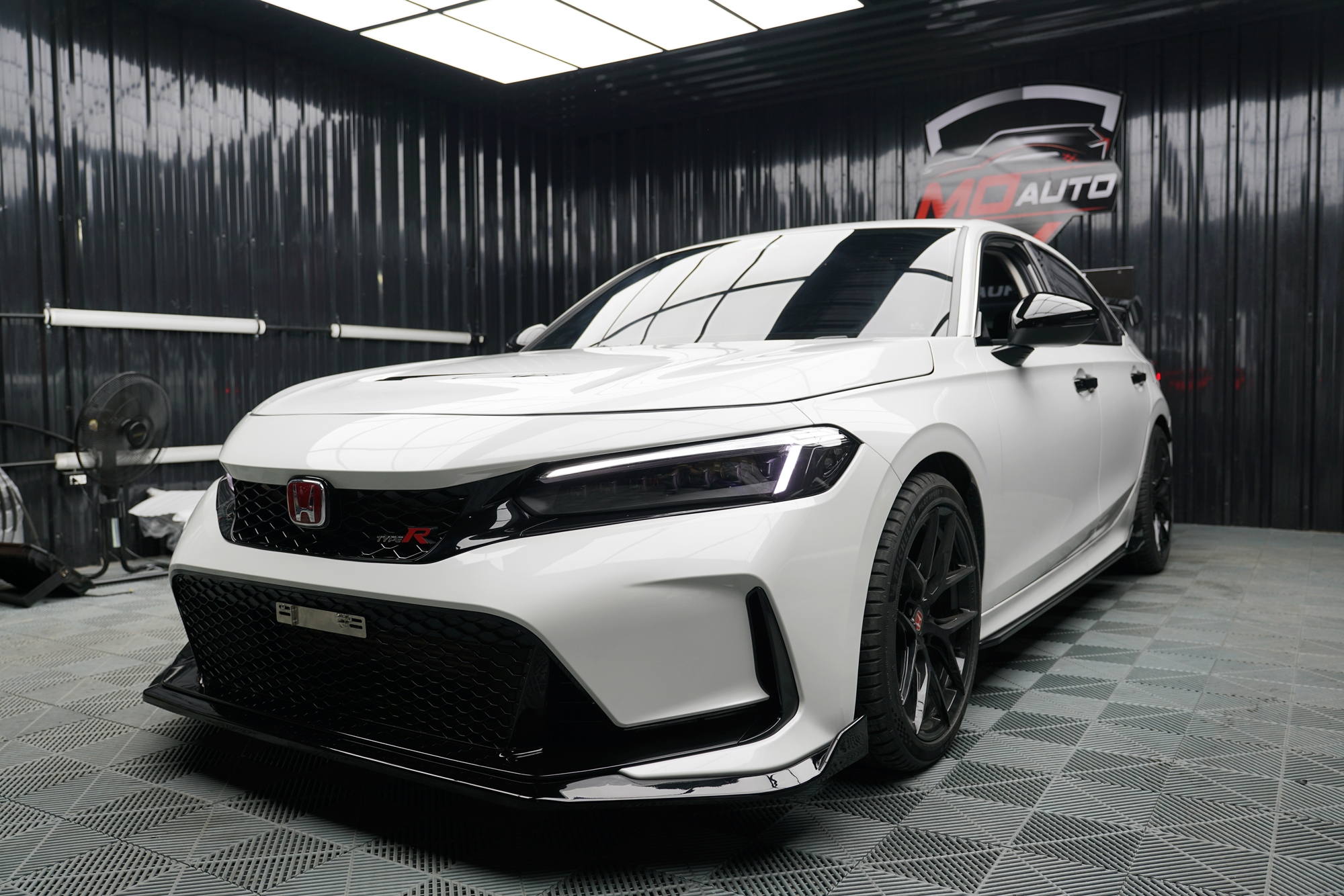 ชุดแต่งกันชนหน้า ทรง TYPE-R สำหรับ CIVIC FE