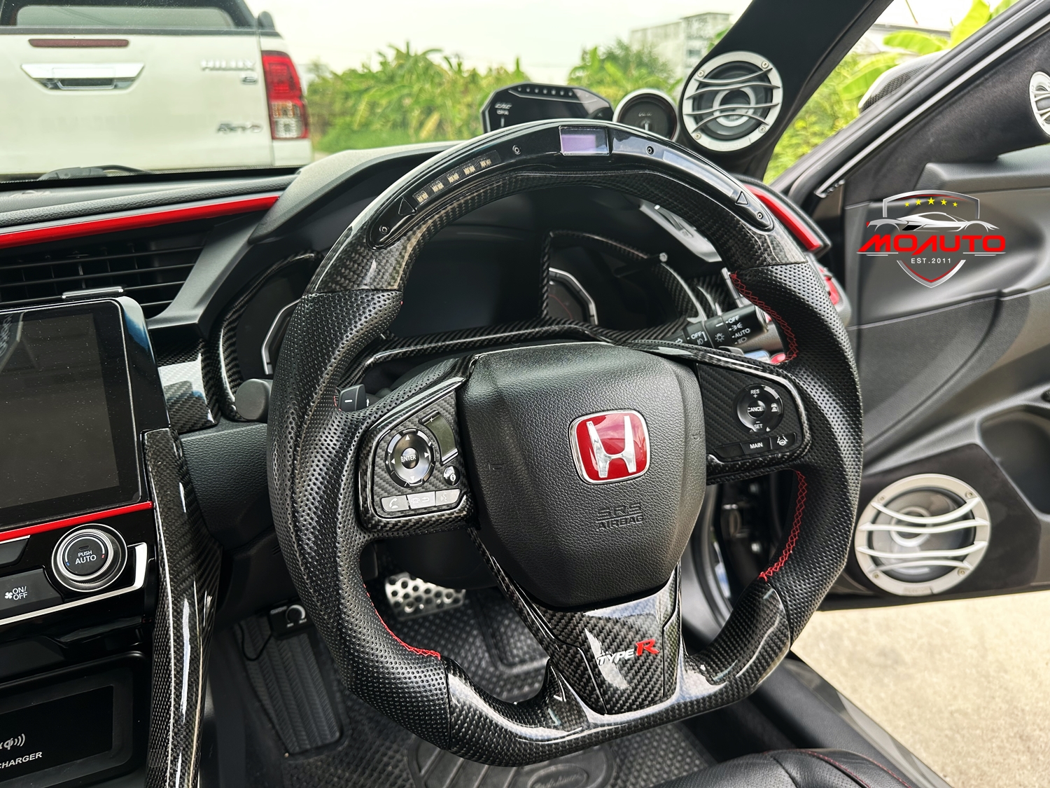 พวงมาลัย LED คาร์บอนแท้ พร้อมหน้าจอแสดงผล CIVIC FC / FK