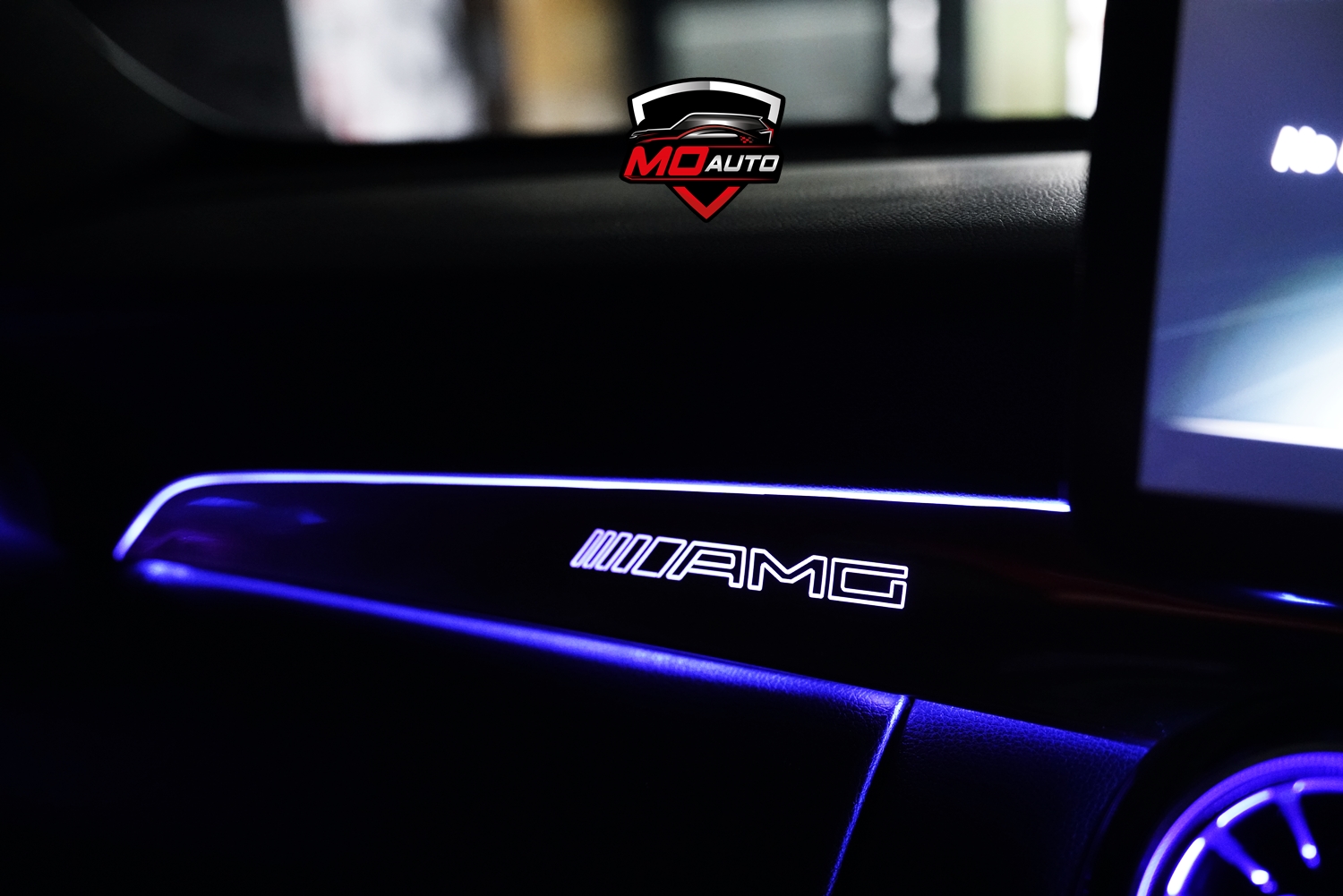 คอนโซลหน้า AMG 64สี - GLC C200 C250 W205