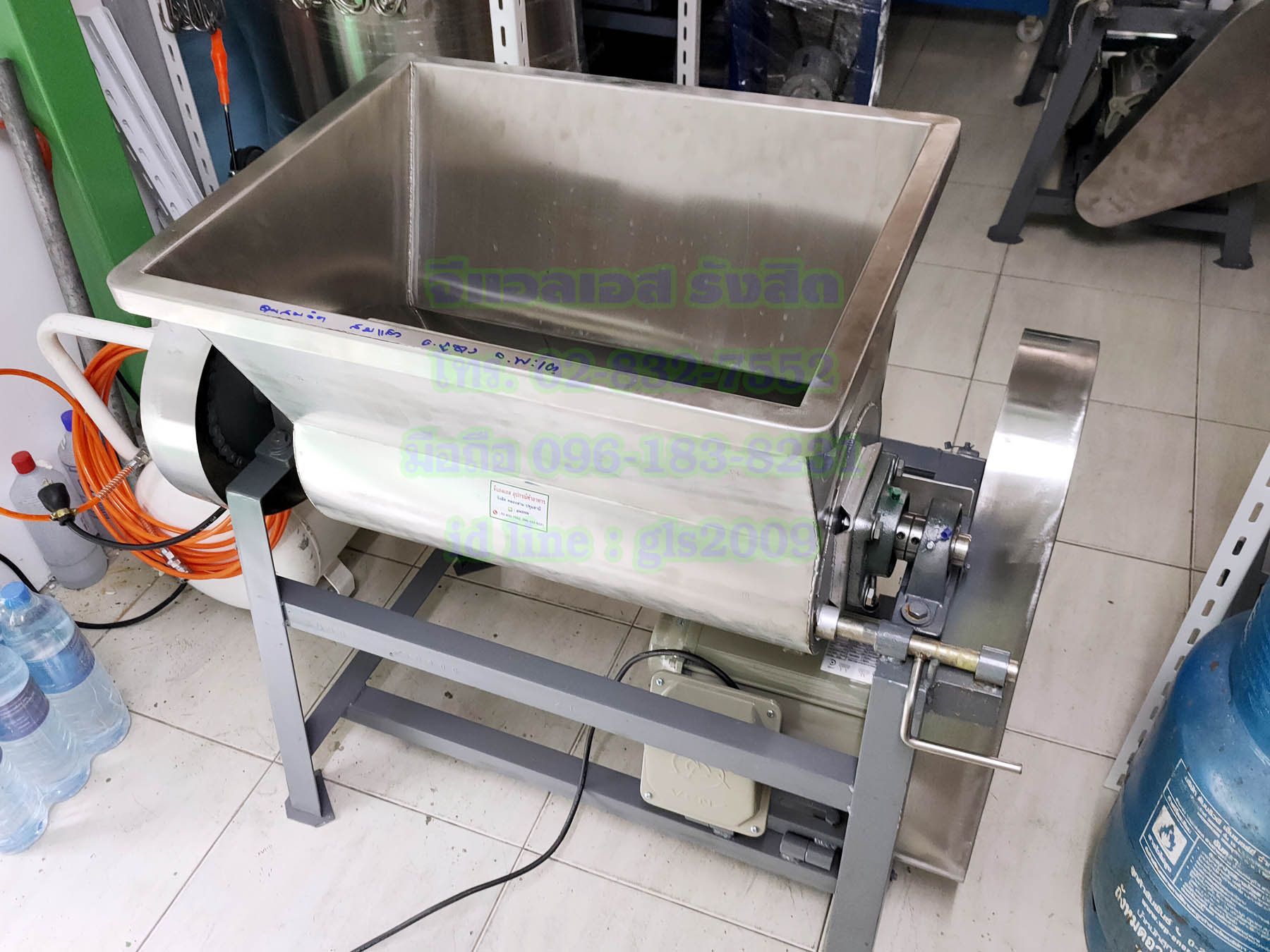 เครื่องนวดแป้งขนมจีนถังสแตนเลสอ๊าคก้อนแขนสแตนเลส