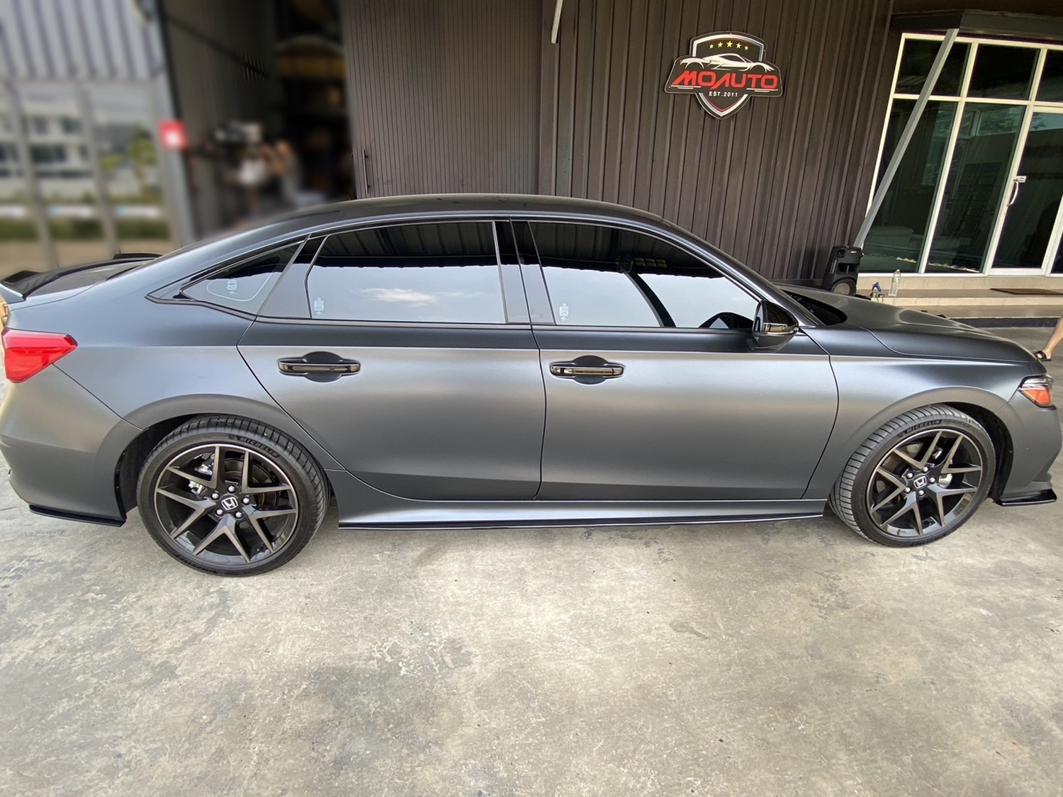 ลิ้นข้างดำเงา CIVIC FE