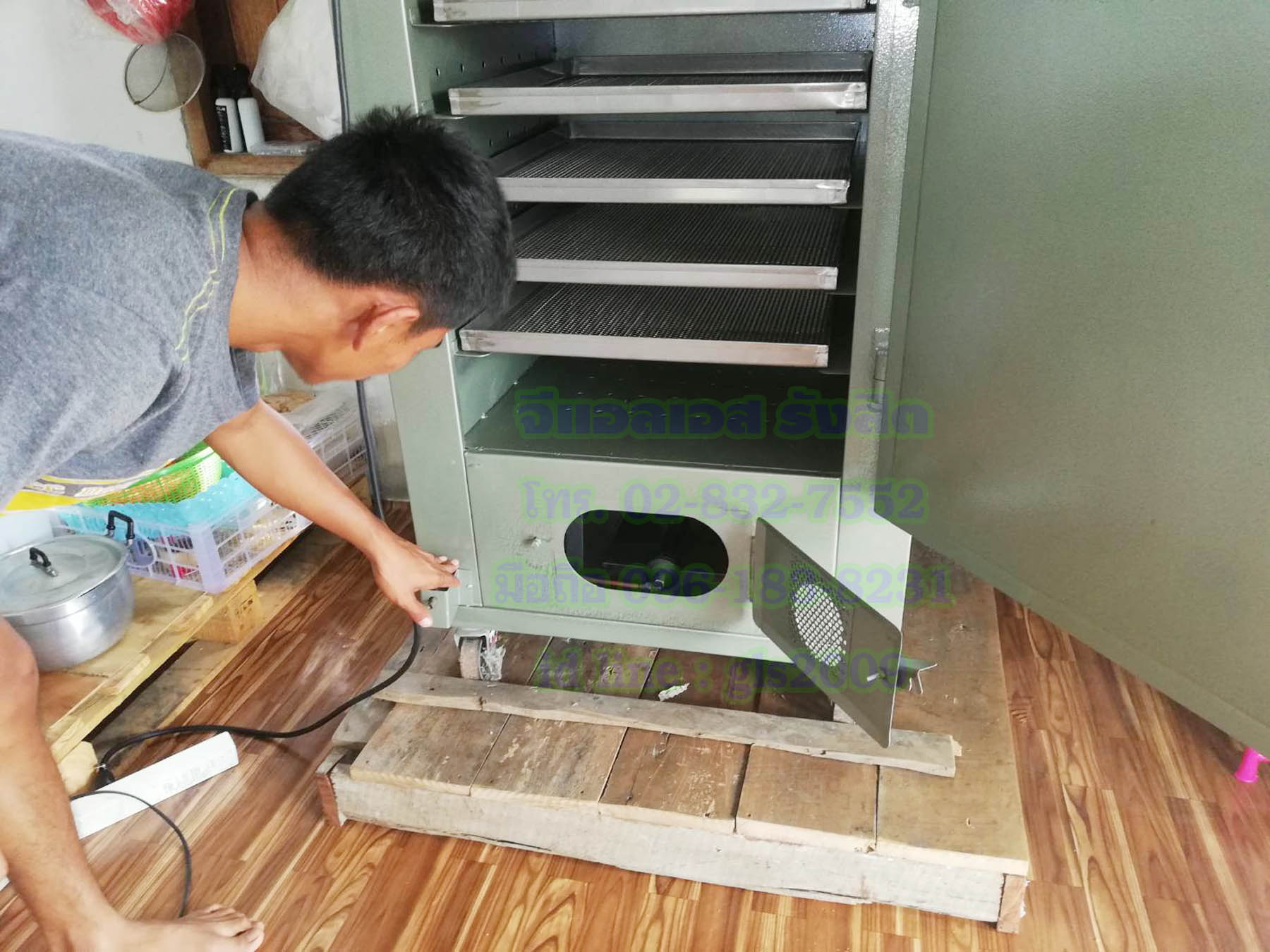 ตู้อบลมร้อนเหล็ก6ชั้นแก๊ส+ไฟฟ้า