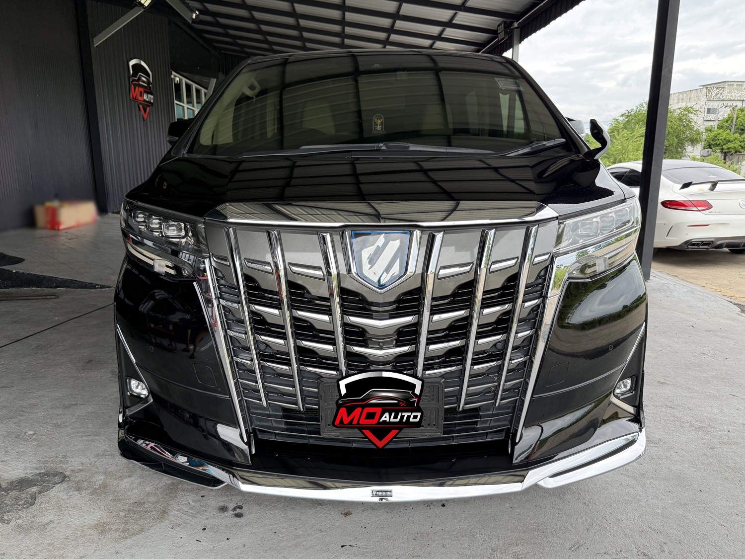 ชุดแต่งรอบคัน ALPHARD 30 HYBRID X ทรง Modellista