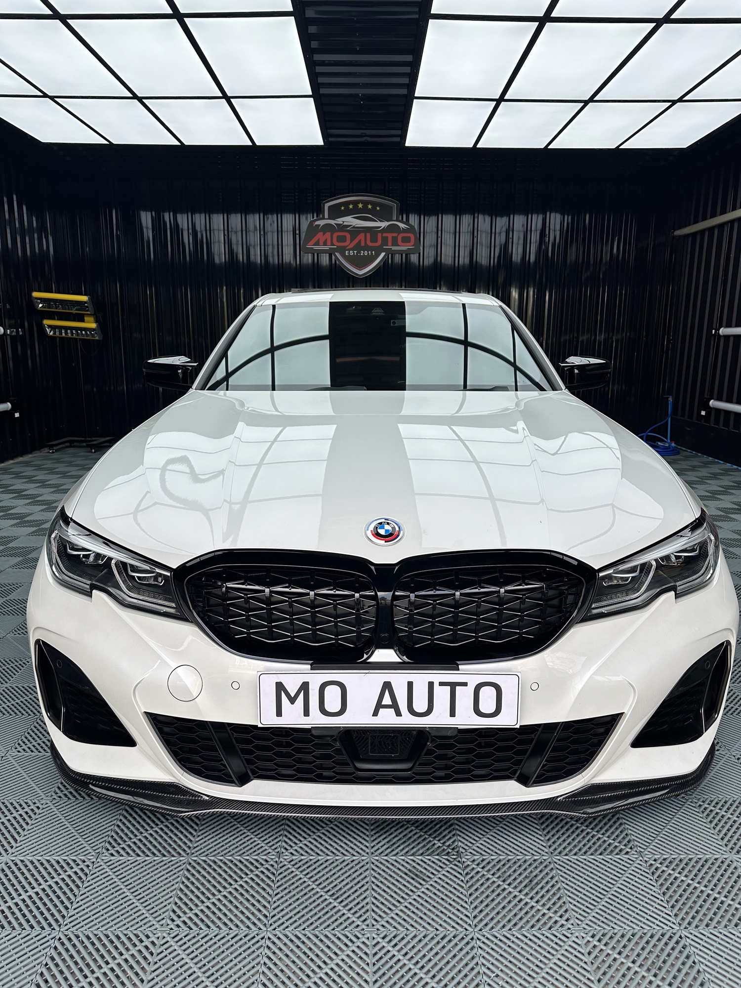 กระจังหน้าไดมอนกริว BMW G20