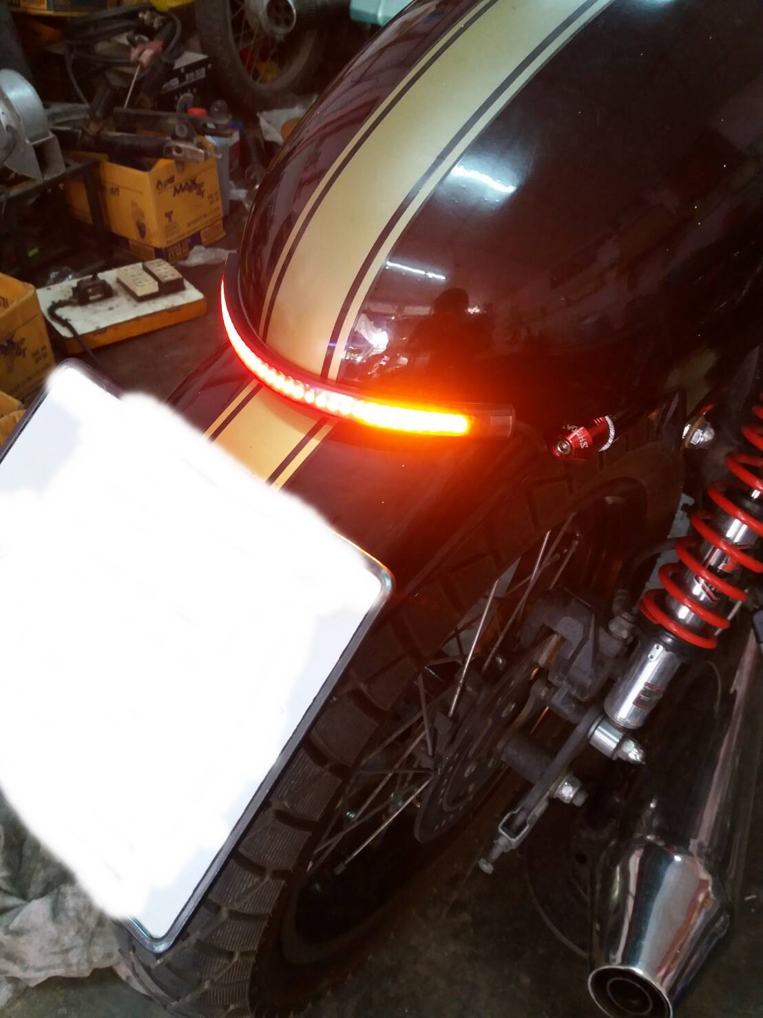 ไฟท้าย LED มีไฟเลี้ยว