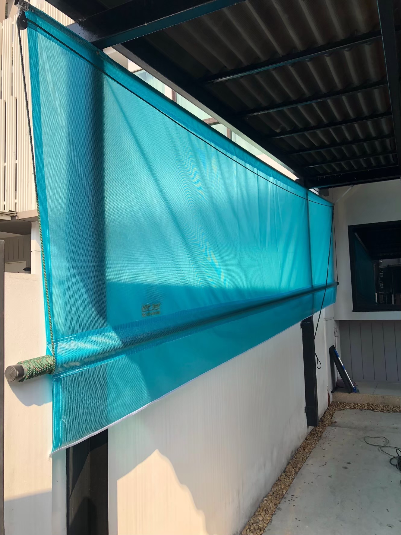 ผ้าใบชักรอก กว้าง 6เมตร สูง 4.5มตร (ไม่รวมเสาค้ำ) กันสาดผ้าใบ ชักรอกผ้าใบ ผ้าใบม้วนขึ้นลง ผ้าใบม้วนเก็บได้ ผ้าใบตลาดนัด มีทุกสี 6m x 4.5m