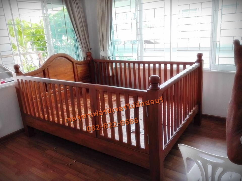 เตียงเด็กไม้สัก ขนาด5ฟุต (ถอดราวกั้นออกได้)