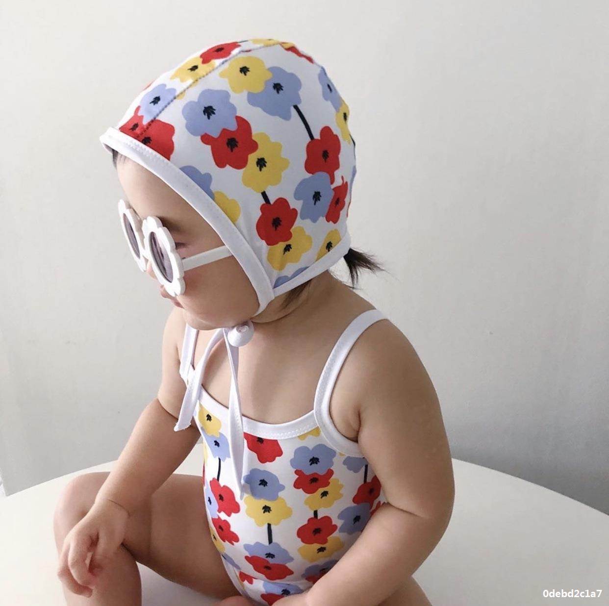 ชุดว่ายน้ำ ลายดอกแดง ไซส์ 80