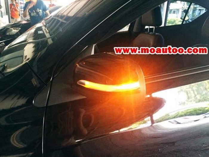 ไฟเลี้ยวกระจกมองข้าง Nissan Almera 2011-2016 แบบยกเปลี่ยน