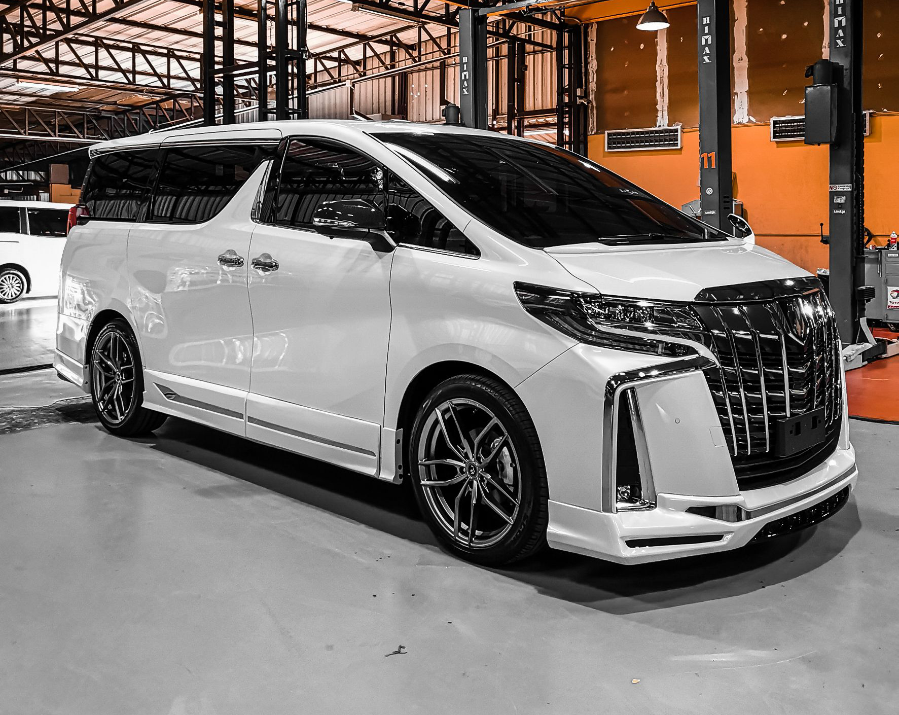 ชุดแต่งรอบคัน ZERCON-X ALPHARD 30 MC