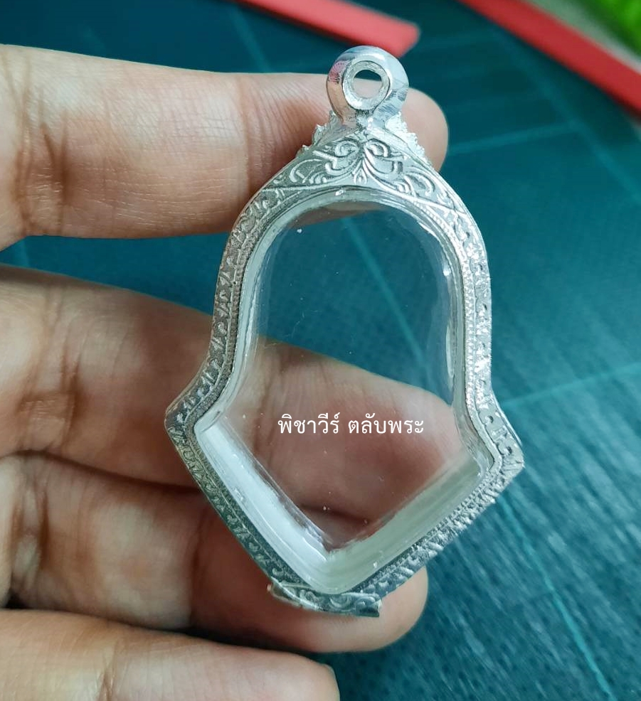 ตลับเงินแกะลายใส่ท้าวเวสสุวรรณ