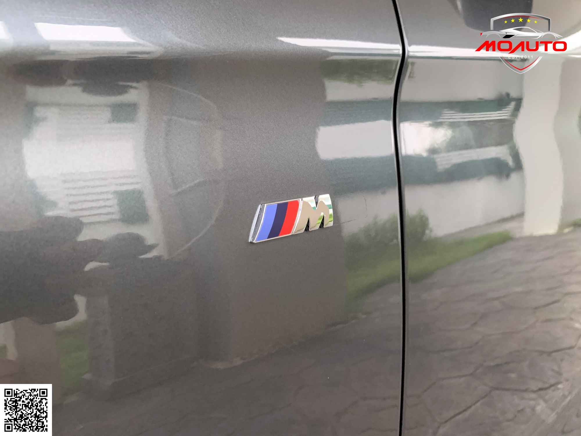 โลโก้ ///M ติดแก้มข้าง 3GT F30