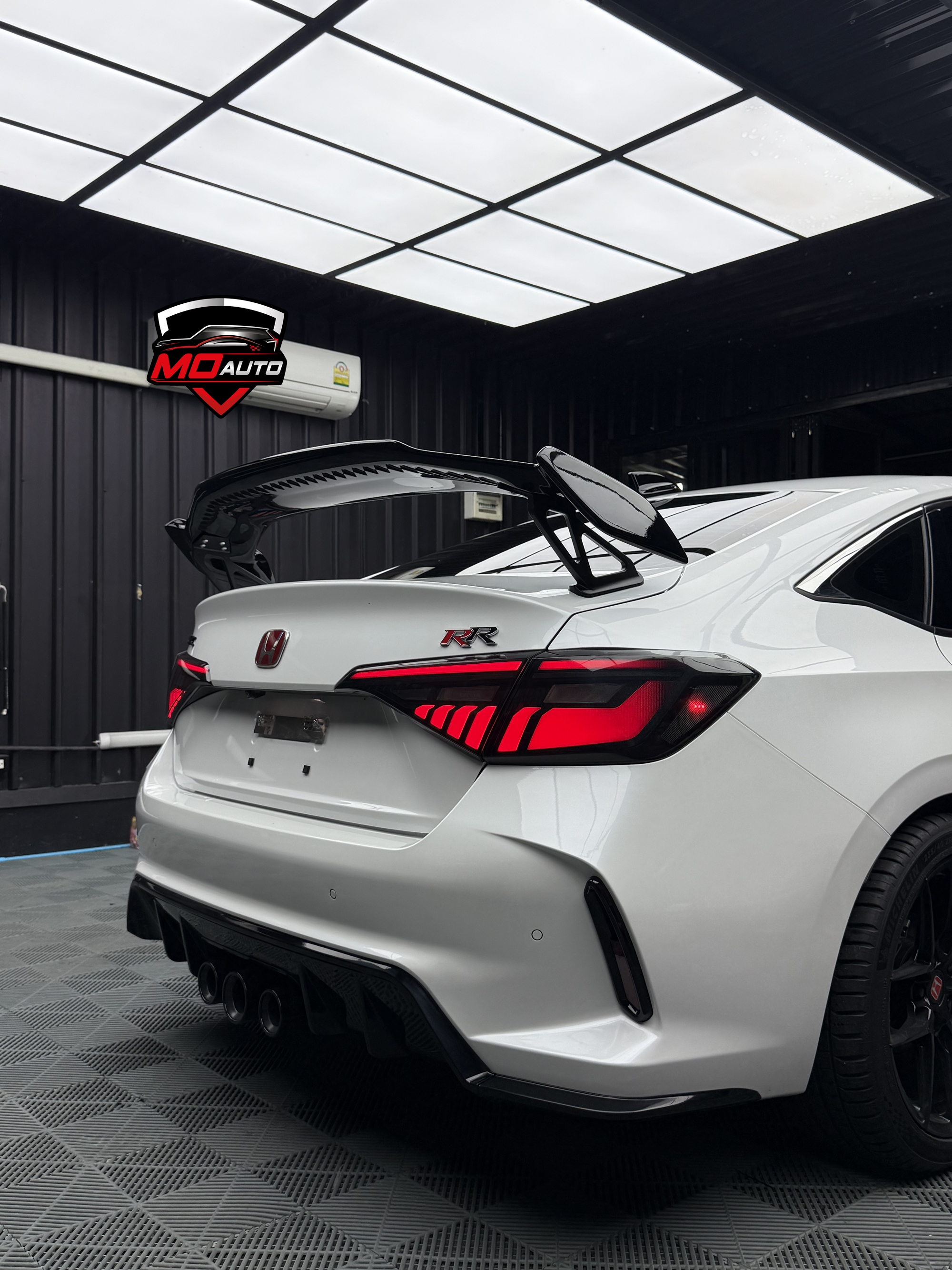 สปอยเลอร์ TYPE-R M-SPORT ดำเงา สำหรับ CIVIC FE