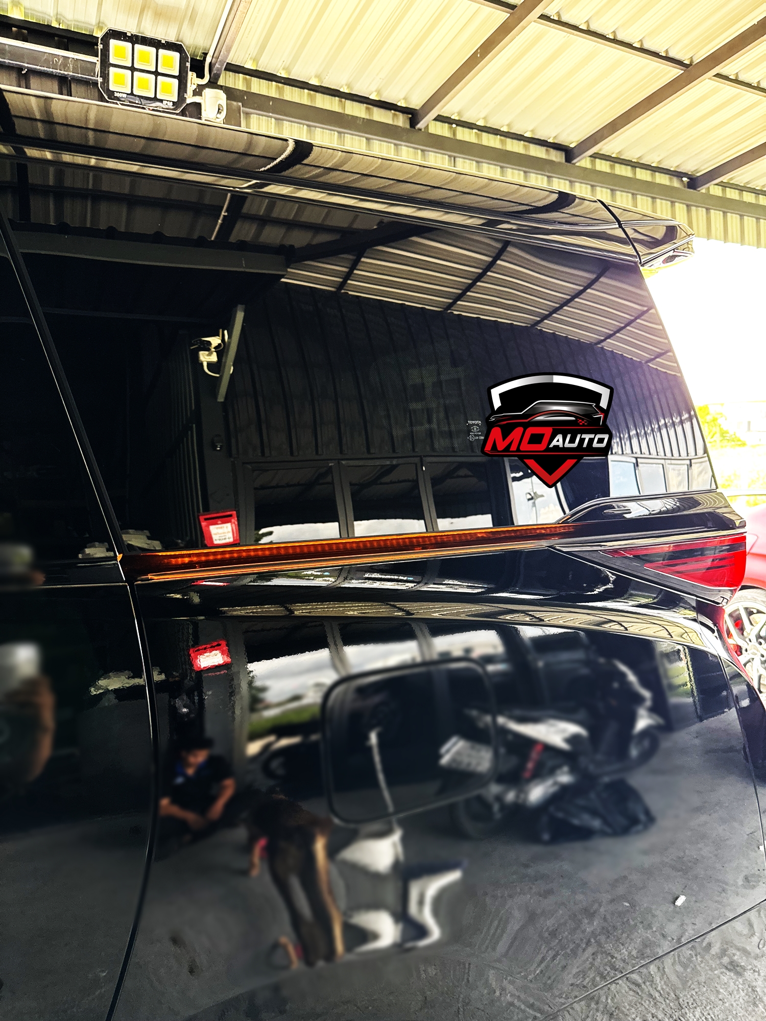 ไฟรางเลื่อนประตู Full LED ALPHARD 40 / VELLFIRE 40