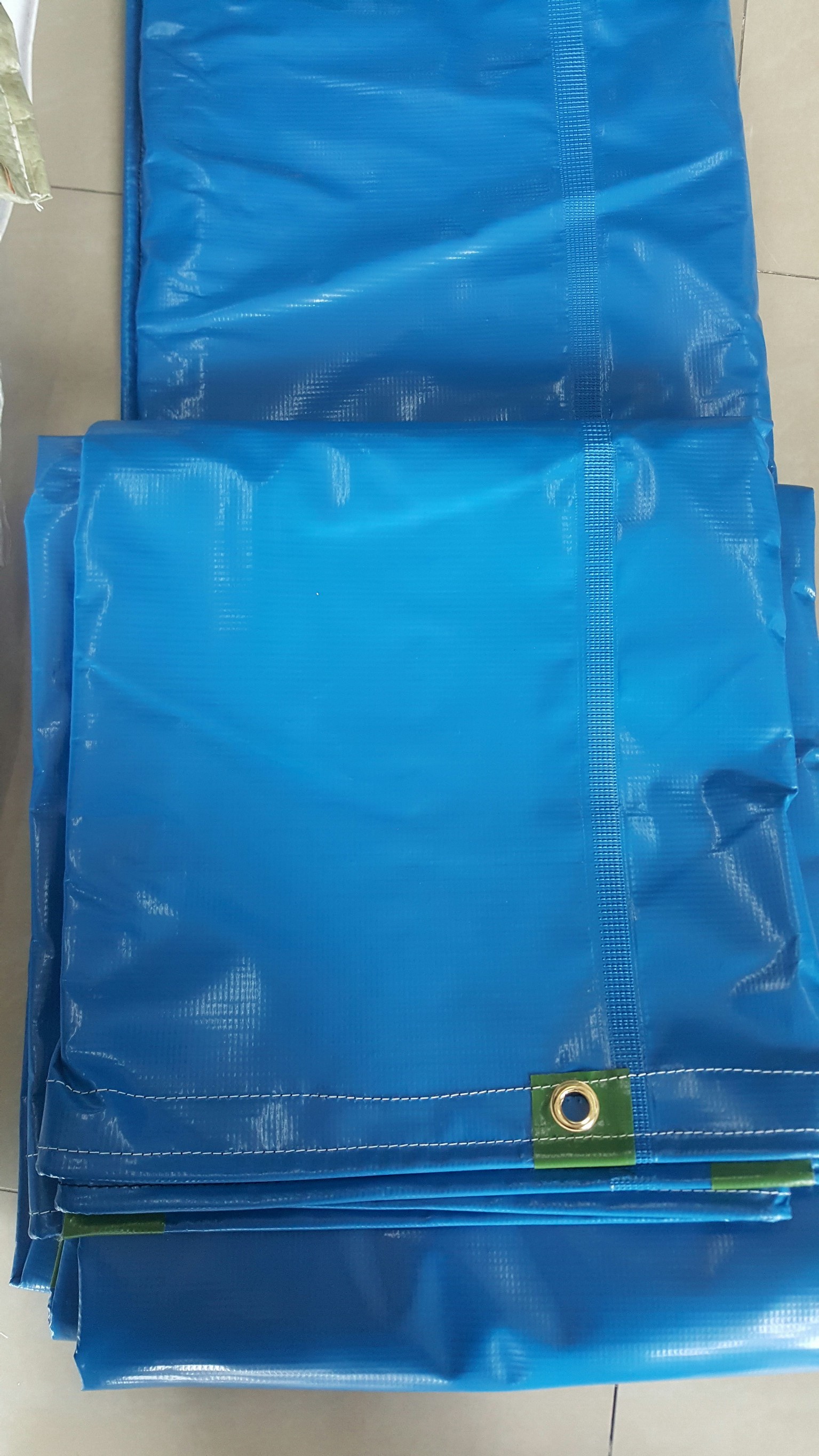 ผ้าใบกันฝน ขนาดกว้าง 3m x ยาว 11m ผ้าใบคลุมสินค้า ผ้าใบกันน้ำ ผ้าใบกันแดด ผ้าใบคูนิล่อน ผ้าใบคลุมคอกรถระบะ ผ้าใบคลุมรถสิบล้อ ผ้าใบกูบรถไฟ ผ้าใบรถบรรทุก kunilon อย่างดี
