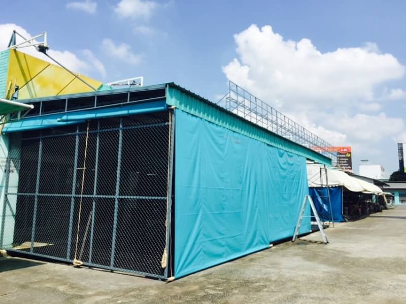 ผ้าใบชักรอก กว้าง 6เมตร สูง 5มตร (ไม่รวมเสาค้ำ) กันสาดผ้าใบ ชักรอกผ้าใบ ผ้าใบม้วนขึ้นลง ผ้าใบม้วนเก็บได้ ผ้าใบตลาดนัด มีทุกสี 6m x 5m