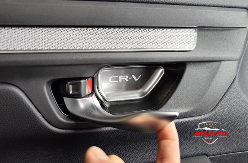 เบ้ามือกันรอยสแตนเลทภายใน CR-V G6