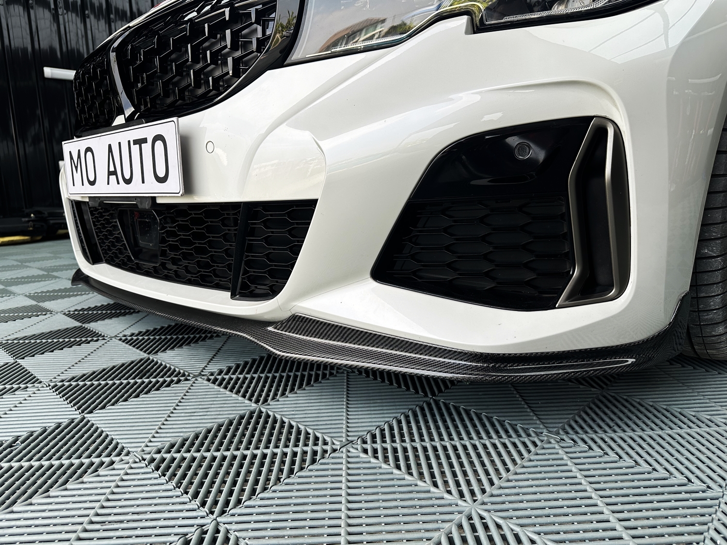 ลิ้นหน้า BMW G20 ทรง MP2