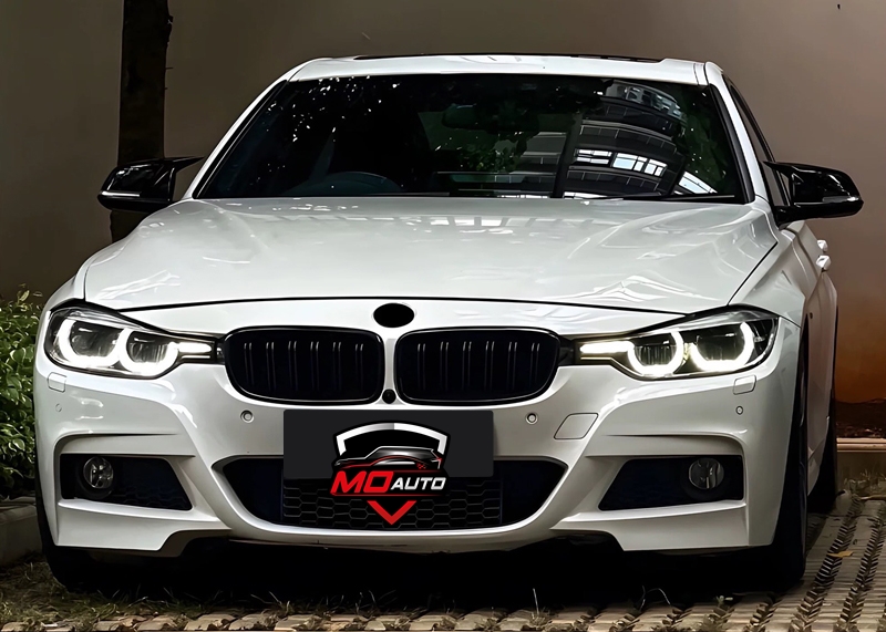 กระจังหน้าซี่คู่ดำล้วน BMW F30