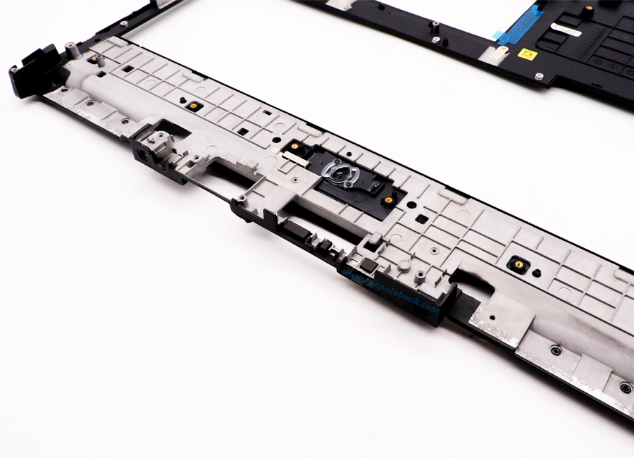 Palmrest Dell Alienware 17 R4 แท้ ราคา พิเศษ บอดี้บน Dell Alienware 17 R4 ตรงรุ่น ตรงสเปค รับประกันศูนย์ Dell Thailand