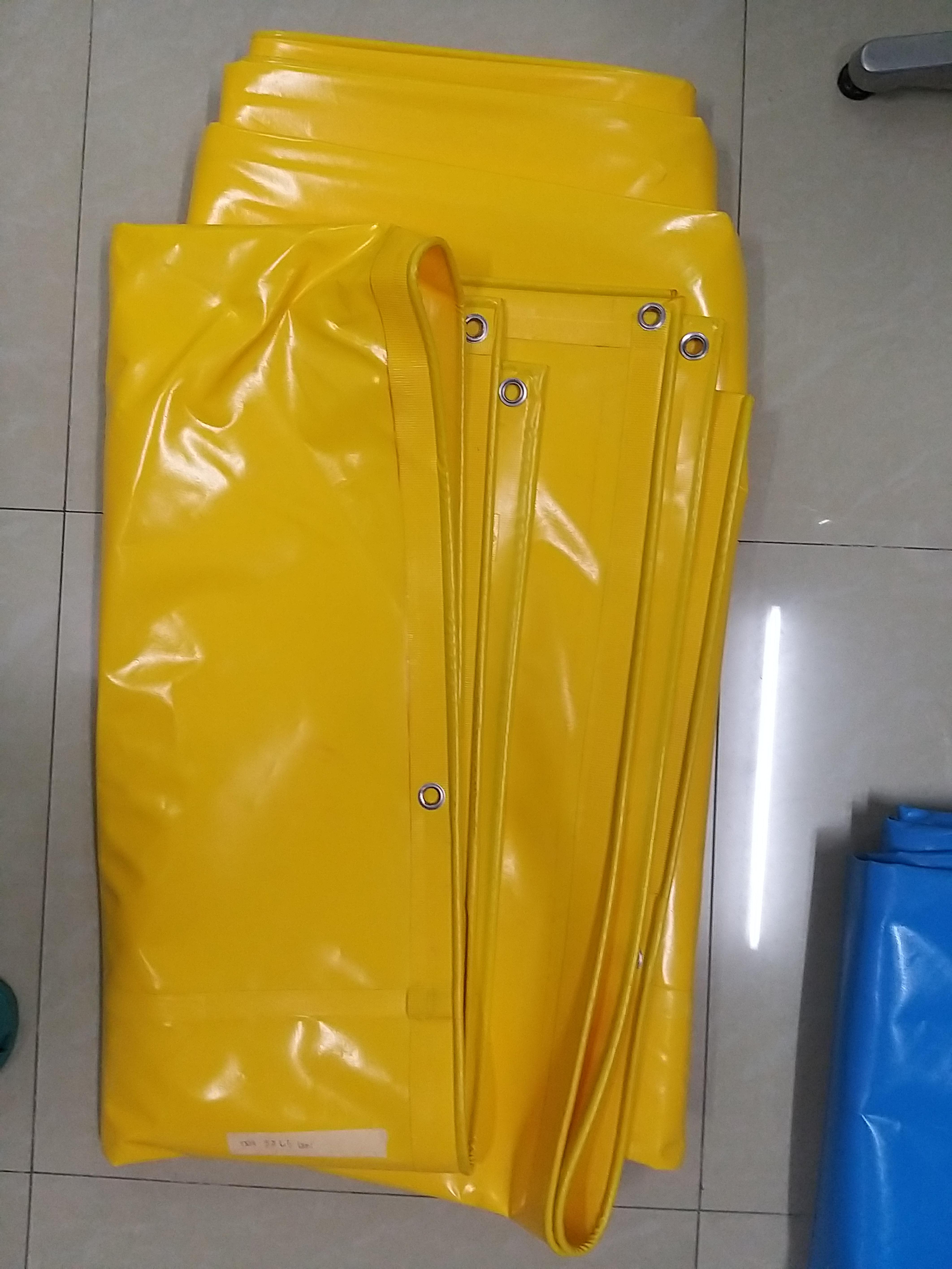 ผ้าใบกันฝน ขนาดกว้าง 7m x ยาว 4m ผ้าใบคลุมสินค้า ผ้าใบกัันน้ำ ผ้าใบกันแดด ผ้าใบคูนิล่อน ผ้าใบ kunilon ผ้าใบรถระบะ ผ้าใบรถสิบล้อ ผ้าใบรถบรรทุก ผ้าใบเต็นท์