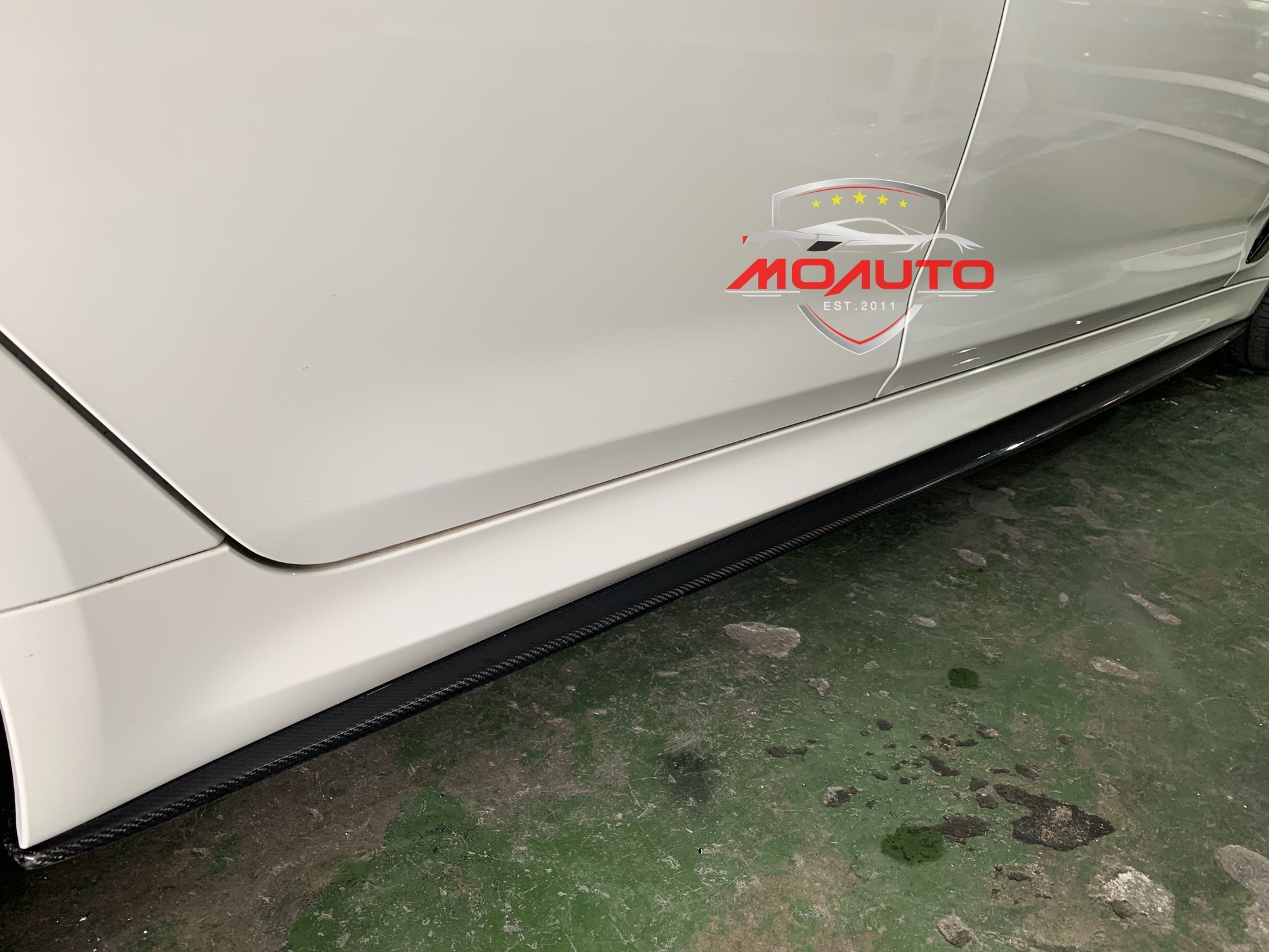 ลิ้นสเกิร์ตข้าง คาร์บอน แท้ / ดำเงา BMW G30