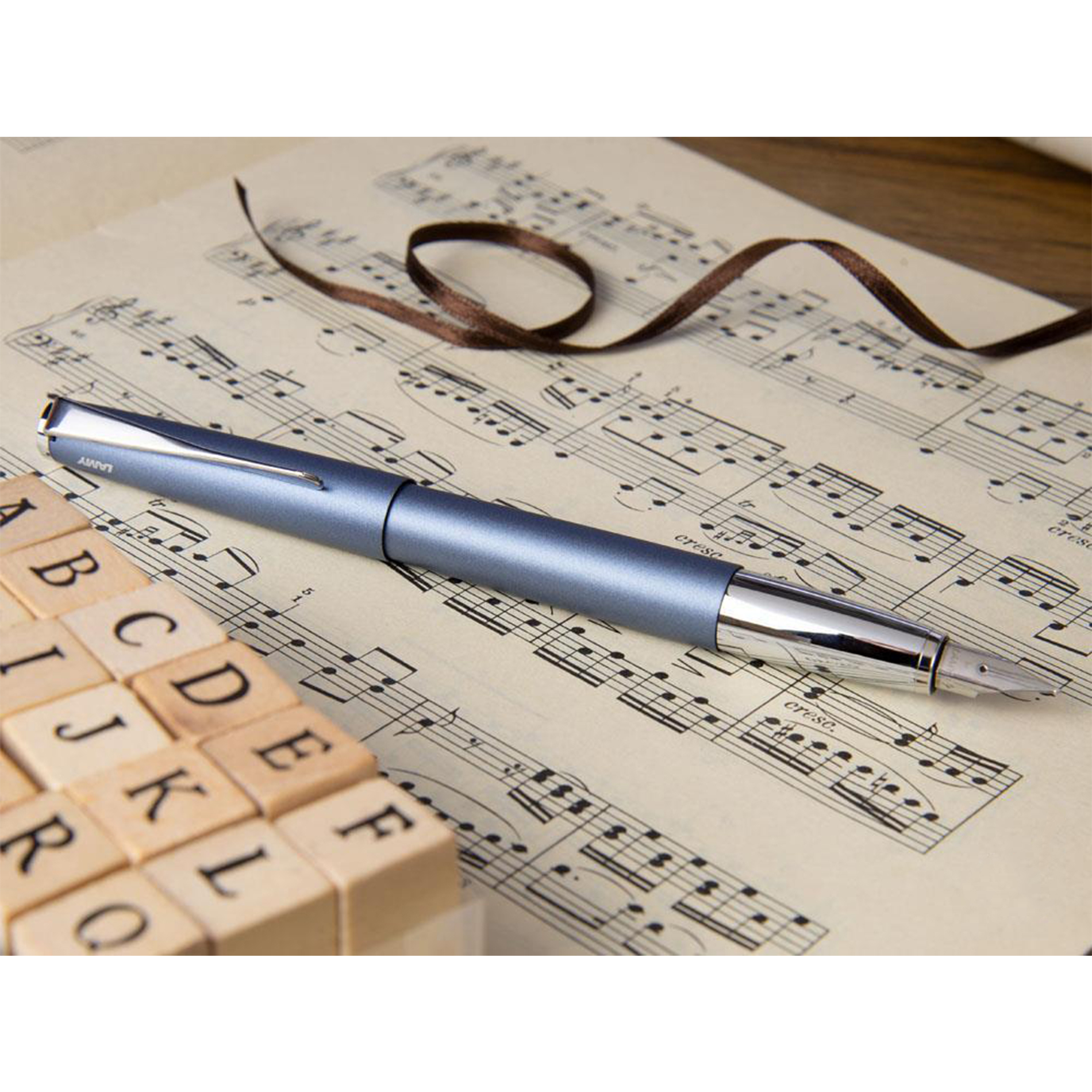 LAMY studio glacier fountain pen 2020 limited edition