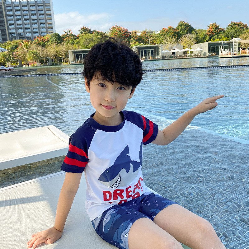 ชุดว่ายน้ำ ลายฉลาม ไซส์ 3XL