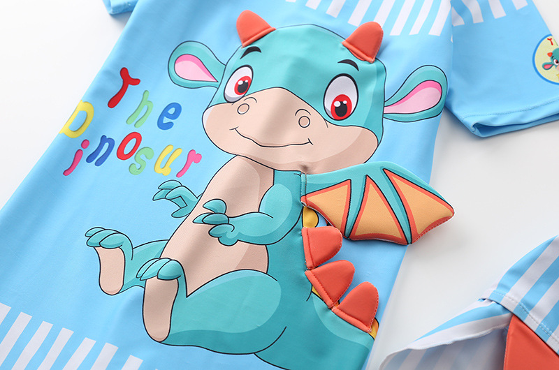 ชุดว่ายน้ำ พร้อมหมวก ลายไดโนเสาร์ สีฟ้า ไซส์ L