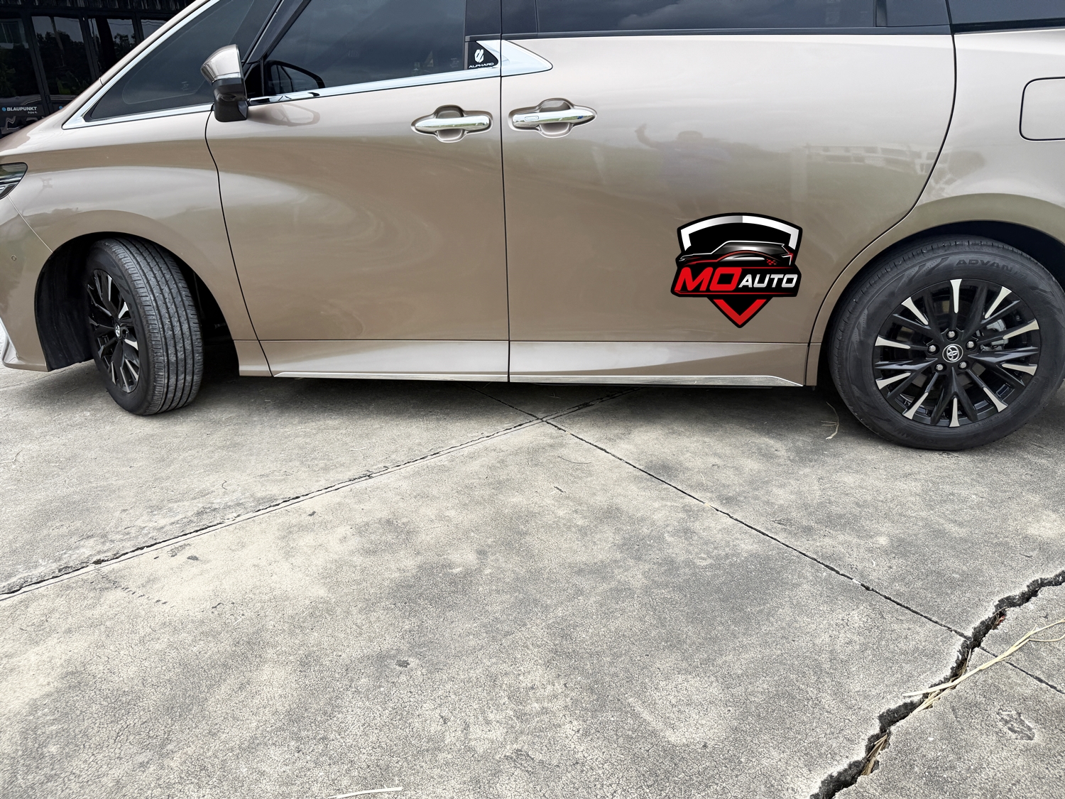 คิ้วกันกระแทกชายประตูล่าง ALPHARD 40 / VELLFIRE 40