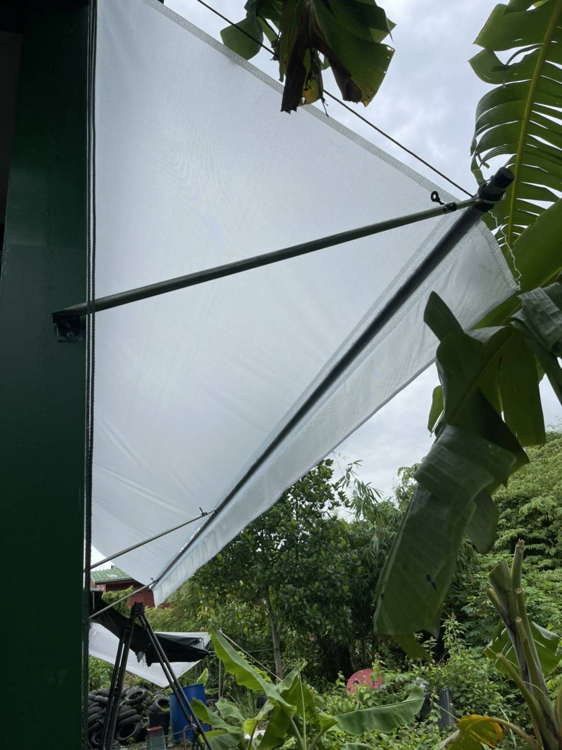 ผ้าใบชักรอกสีขุุ่น skylight solarview 6 M X 6 M ผ้าใบสีขุ่น โปร่งแสง (ไม่รวมเสาเหล็กค้ำยัน) ผ้าใบกันสาดแบบขุ่นมัว ผ้าใบกันฝนโปร่งแสง ผ้าใบม้วนกันฝนแบบขุ่น ผ้าใบม้วนกันแดดสีขุ่น สีขุ่น Sky Light Solar View