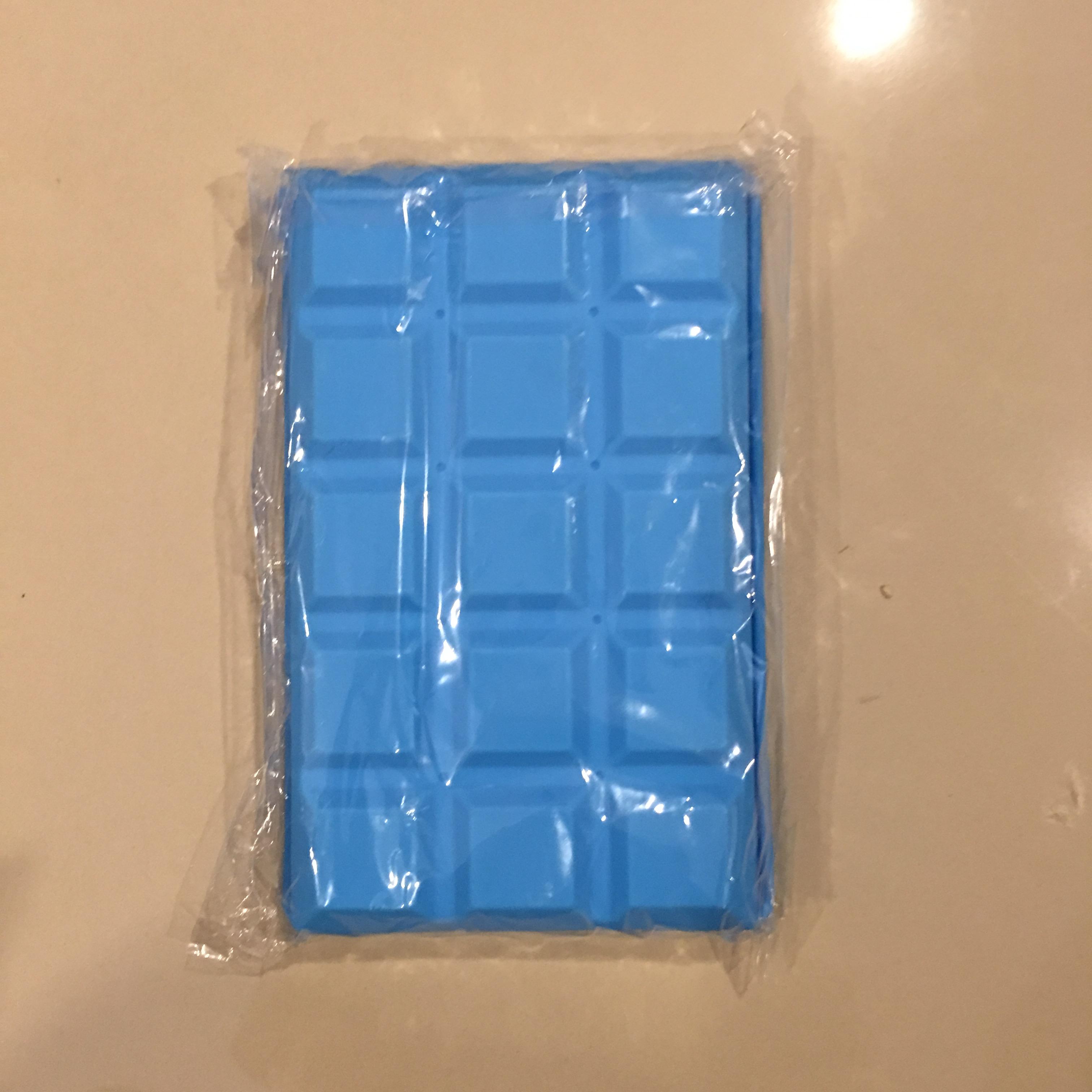 แม่พิมพ์ รูปสี่เหลี่ยม 3.2*3.2 (กั้นกลางเป็น S ) 30-33g 001330