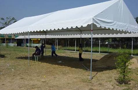 เต็นท์จั่ว ขนาด กว้าง2เมตร x ยาว4เมตร x สูง2.5เมตร เต็นท์เช่า เต็นท์ผ้าใบทรงจั่ว เต็นท์ทรงจั่ว เต็นท์จอดรถ เต็นท์จัดงาน เต็นท์งานวัด เต็นท์วัด