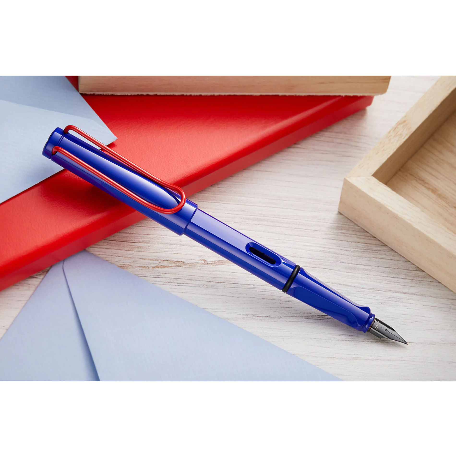 LAMY safari retro blue & red fountain pen