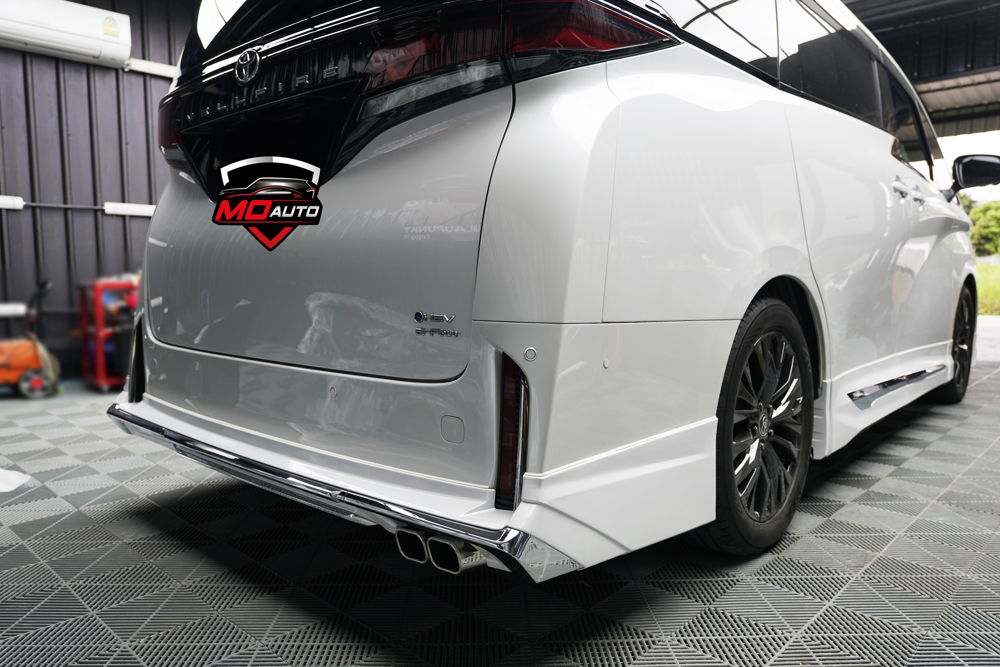 ชุดแต่งรอบคัน VELLFIRE 40 ทรง Modellista