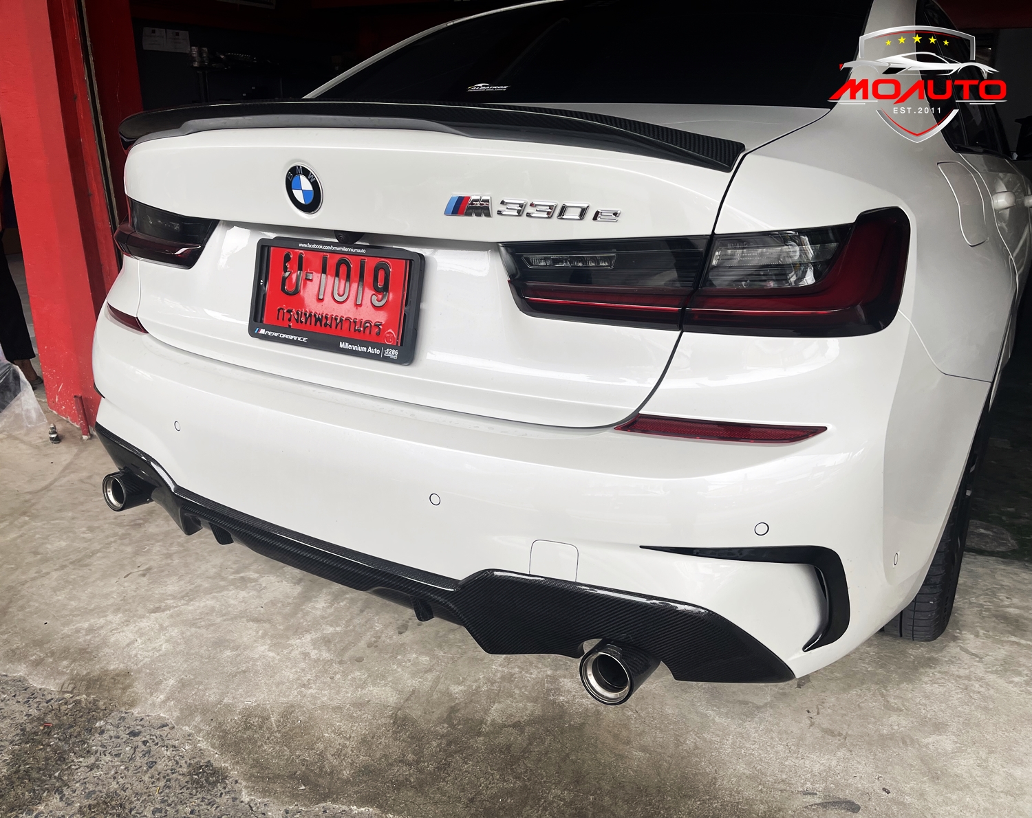 คิ้วกันชนหลัง BMW G20