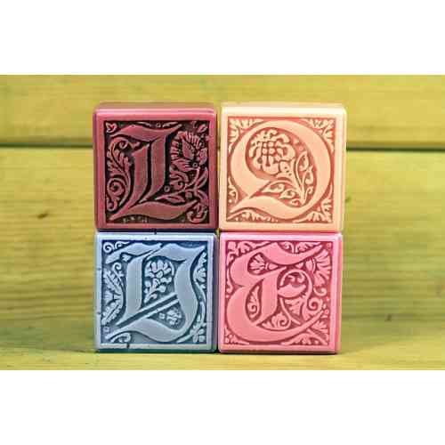 แม่พิมพ์สบู่ รูปอักษร LOVE 4 ช่อง 60g