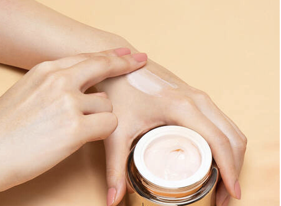 เบสครีมบางเบา Soft Cream Base 1 kg 005011 ไม่มีสี ผลิต 4-7 วันทำการ