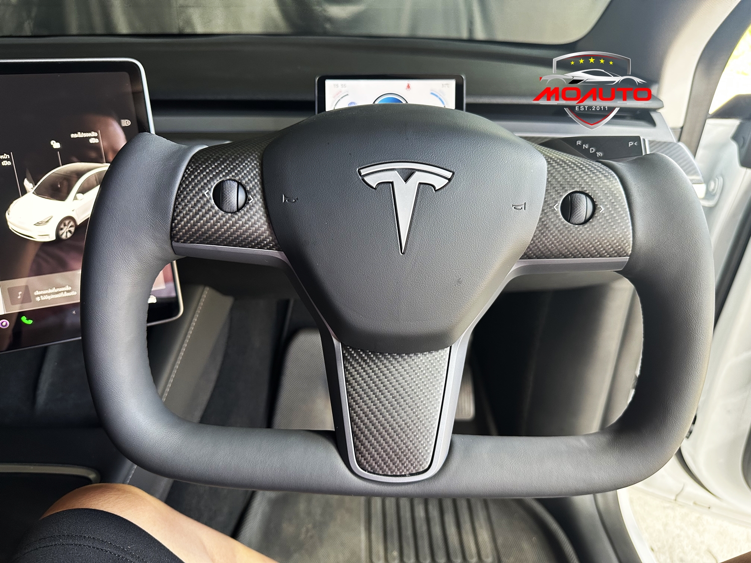 พวงมาลัย YOKE Tesla Model Y