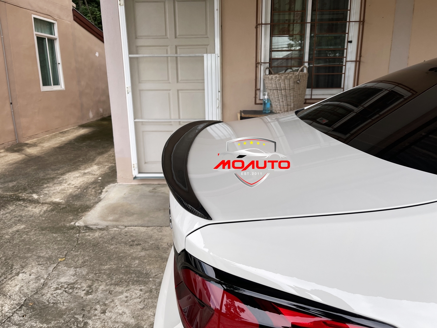 สปอยเลอร์ฝากระโปรงท้าย BMW G30 Carbon ทรง M Performance