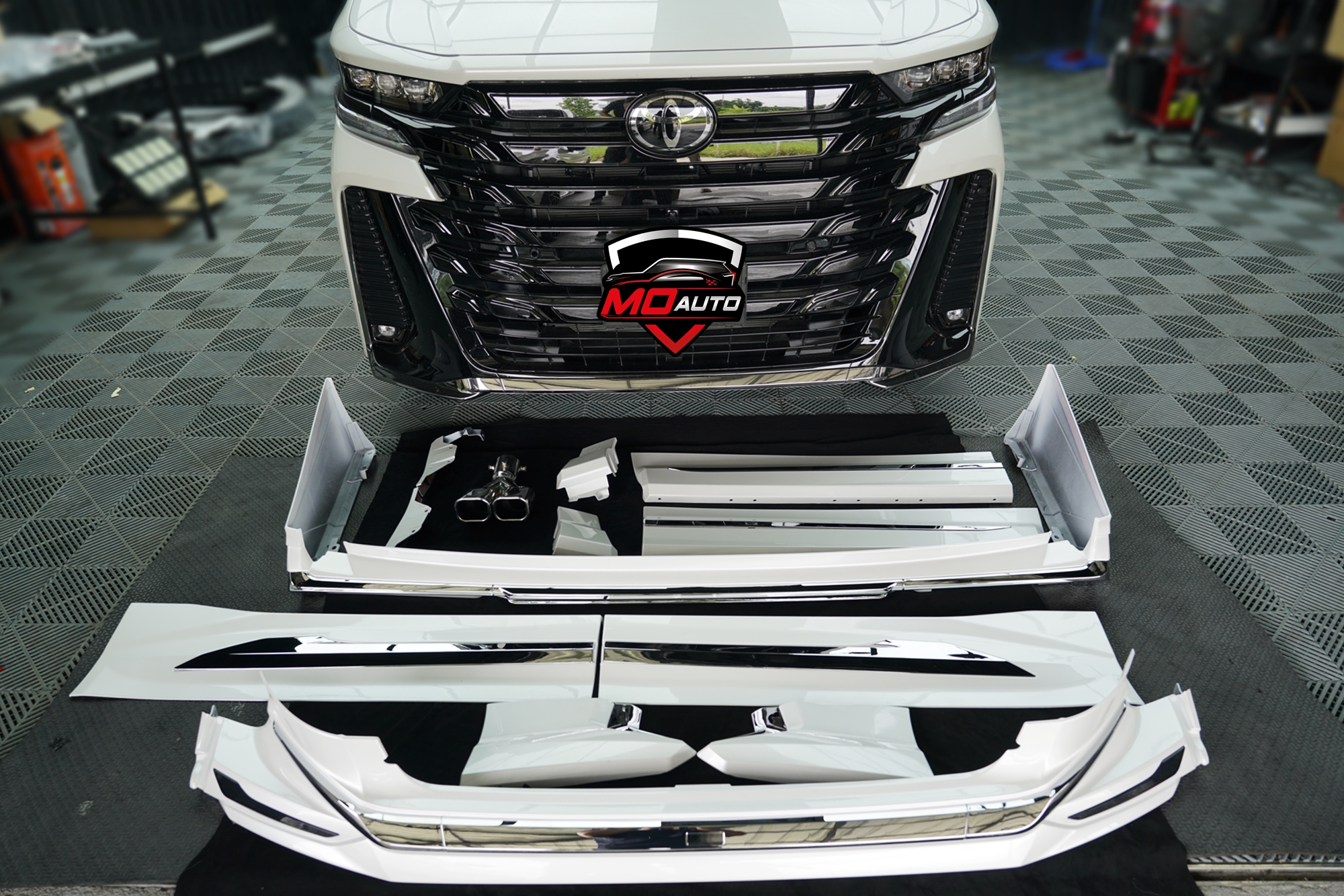 ชุดแต่งรอบคัน VELLFIRE 40 ทรง Modellista