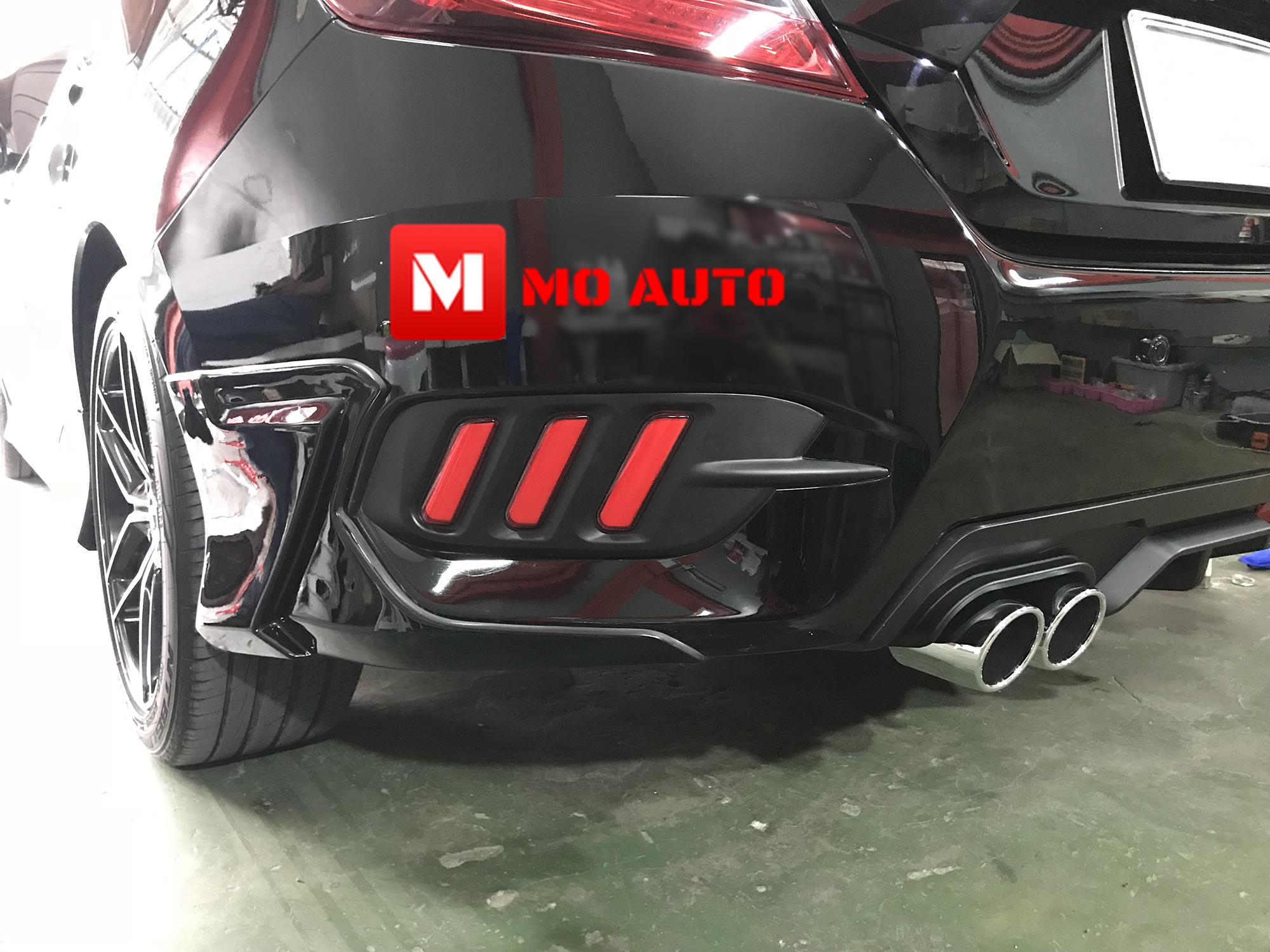 ไฟเบรคกันชนท้าย Mustang Style Civic FC 2016-2021