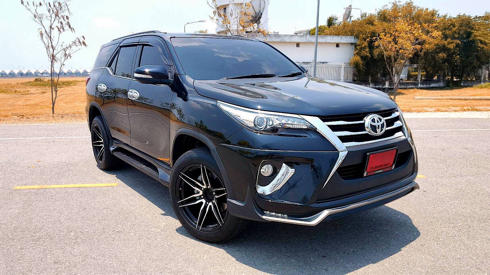 ชุดแต่งรอบคัน Ativus New Fortuner