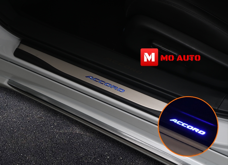 สคับเพลท LED กันรอยชายบันได ACCORD G10