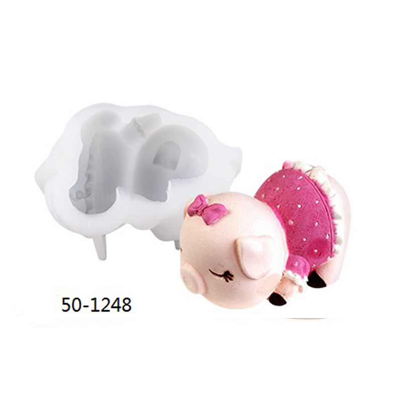 แม่พิมพ์ซิลิโคน หมู ประมาณ 11*8*7.4*6cm
