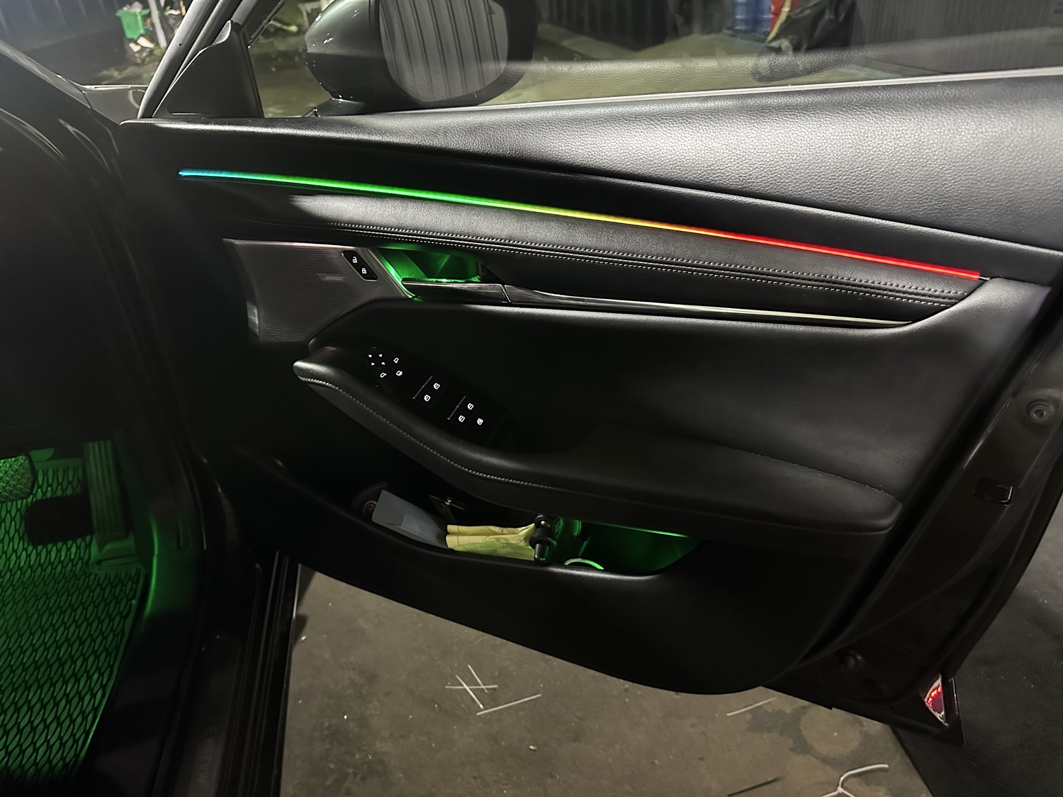 ไฟ Ambient light ภายใน Mazda 3