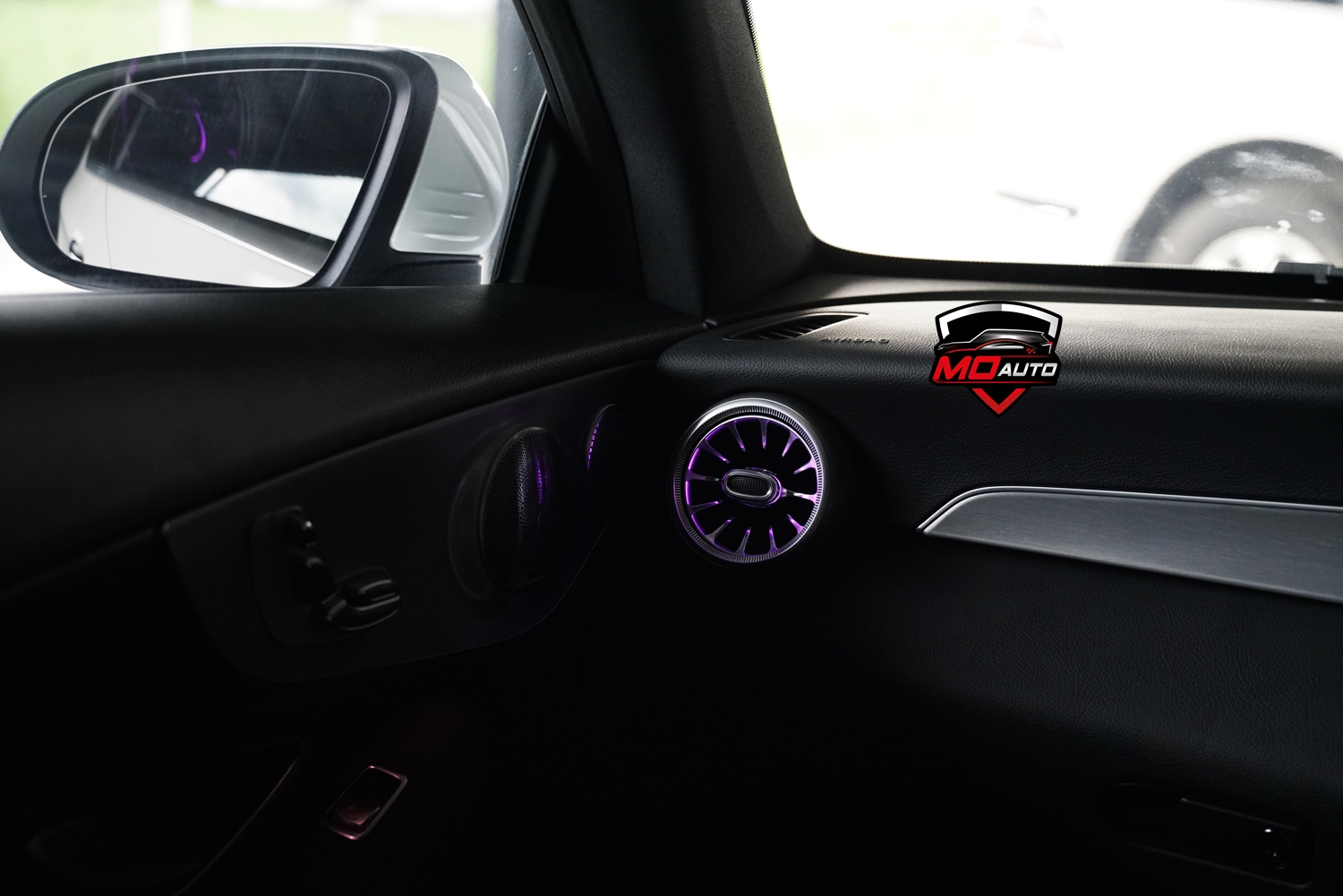 ไฟช่องแอร์ AMBIENT LIGHT AIR VENT - W205