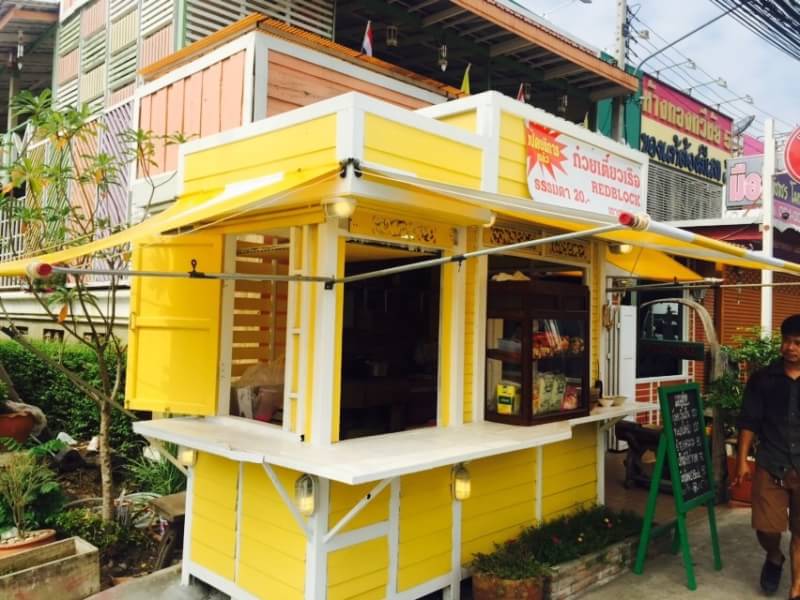 ผ้าใบชักรอก กว้าง 6เมตร สูง 4.5มตร (ไม่รวมเสาค้ำ) กันสาดผ้าใบ ชักรอกผ้าใบ ผ้าใบม้วนขึ้นลง ผ้าใบม้วนเก็บได้ ผ้าใบตลาดนัด มีทุกสี 6m x 4.5m