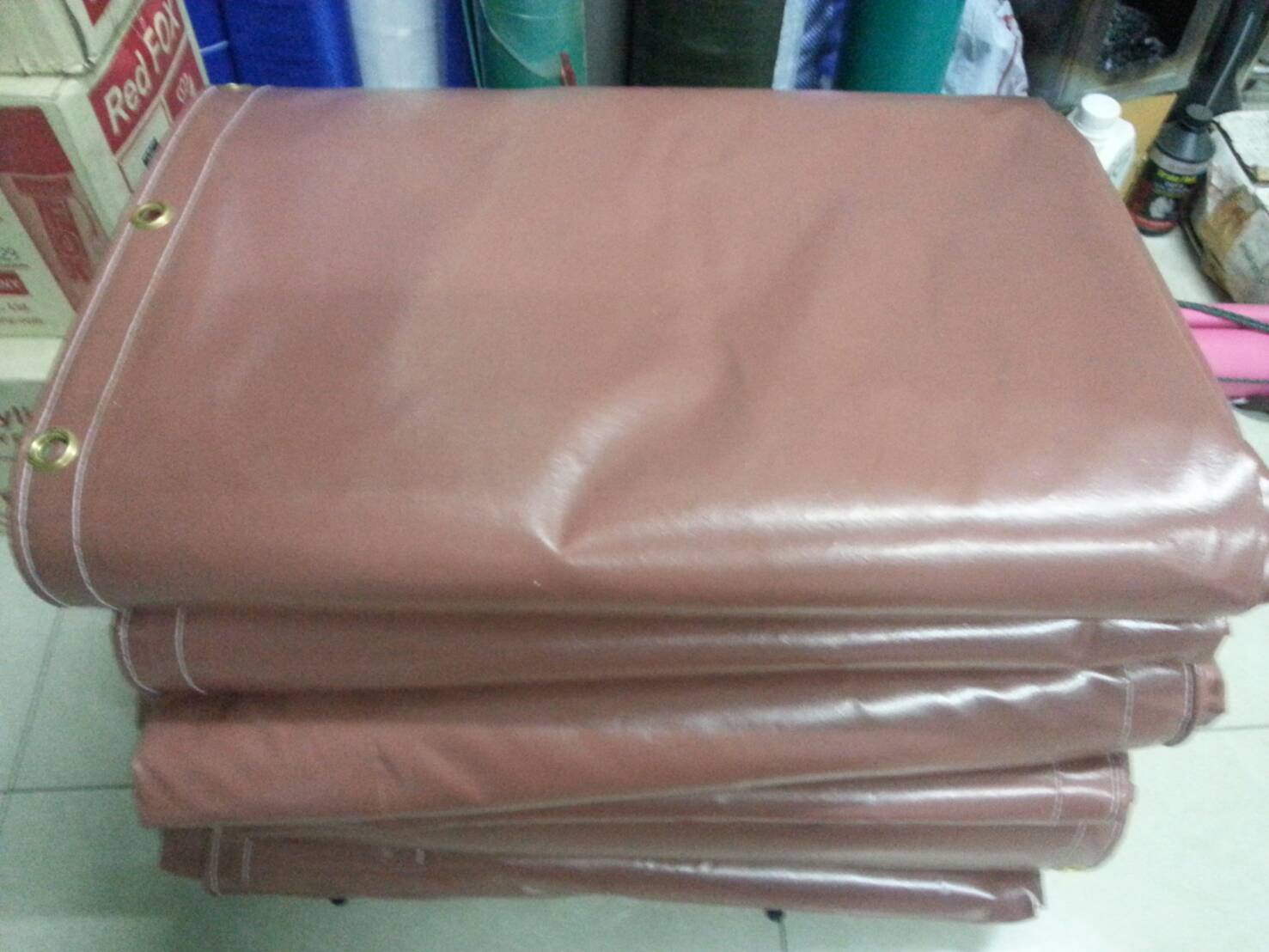 ผ้าใบกันฝน ขนาดกว้าง 3m x ยาว 1m ผ้าใบคลุมสินค้า ผ้าใบกัันน้ำ ผ้าใบกันแดด ผ้าใบคูนิล่อน ผ้าใบรถระบะ ผ้าใบรถบรรทุก ผ้าใบเต็นท์